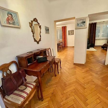Beautiful Villa With Garden In Milanowek Kültér fotó