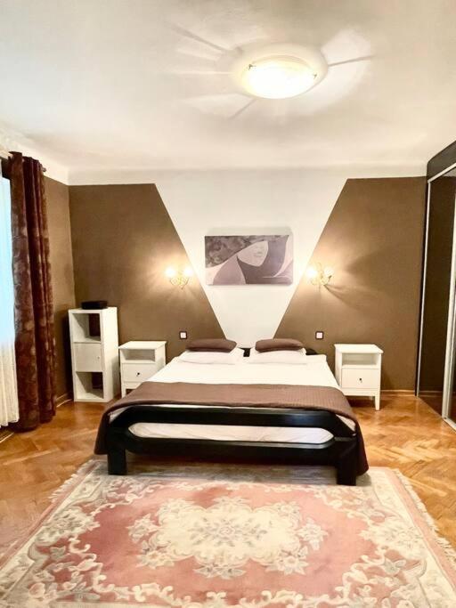 Beautiful Villa With Garden In Milanowek Kültér fotó