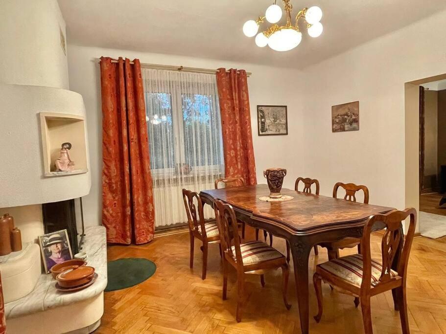 Beautiful Villa With Garden In Milanowek Kültér fotó