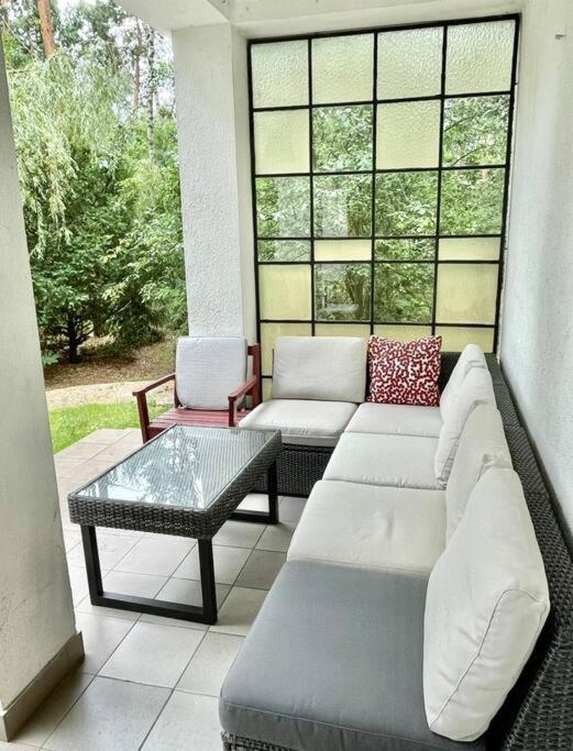 Beautiful Villa With Garden In Milanowek Kültér fotó